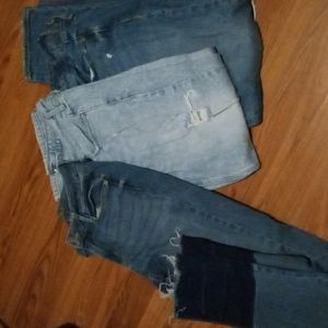 EUC DISTRESSED DENIM JEANS